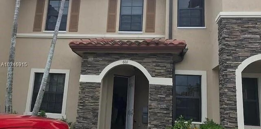 Condo à Homestead, Floride, 3 chambres  № 2384526