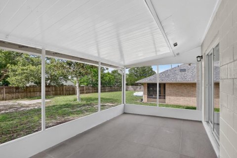 House in Deltona, Florida 3 bedrooms, 126.81 sq.m. № 2234363 - photo 19