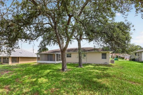 House in Deltona, Florida 3 bedrooms, 126.81 sq.m. № 2234363 - photo 22