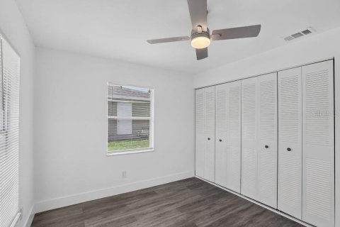 House in Deltona, Florida 3 bedrooms, 126.81 sq.m. № 2234363 - photo 9