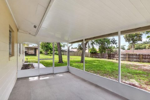 House in Deltona, Florida 3 bedrooms, 126.81 sq.m. № 2234363 - photo 18
