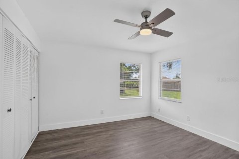 House in Deltona, Florida 3 bedrooms, 126.81 sq.m. № 2234363 - photo 21