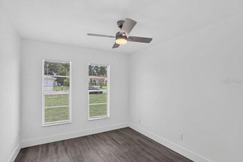 House in Deltona, Florida 3 bedrooms, 126.81 sq.m. № 2234363 - photo 16