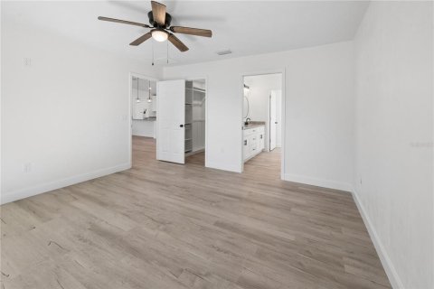 Villa ou maison à vendre à Bell, Floride: 3 chambres, 167.22 m2 № 2429450 - photo 6