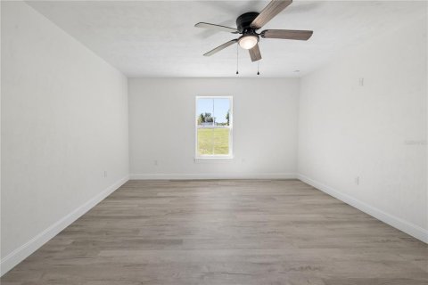 Villa ou maison à vendre à Bell, Floride: 3 chambres, 167.22 m2 № 2429450 - photo 10