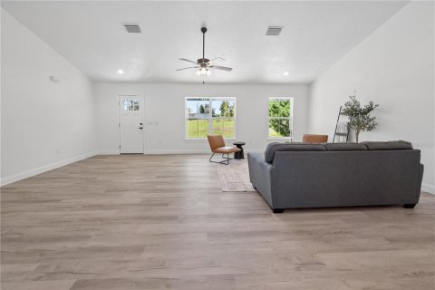 Villa ou maison à vendre à Bell, Floride: 3 chambres, 167.22 m2 № 2429450 - photo 16