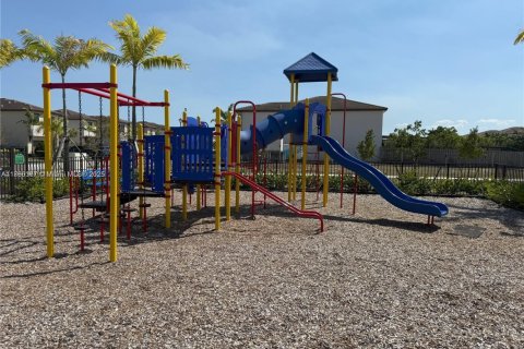 Touwnhouse à vendre à Homestead, Floride: 4 chambres, 179.86 m2 № 2037362 - photo 29