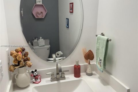 Touwnhouse à vendre à Homestead, Floride: 4 chambres, 179.86 m2 № 2037362 - photo 9