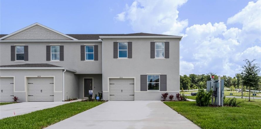 Townhouse in Apopka, Florida 3 bedrooms, 155.52 sq.m. № 1720413