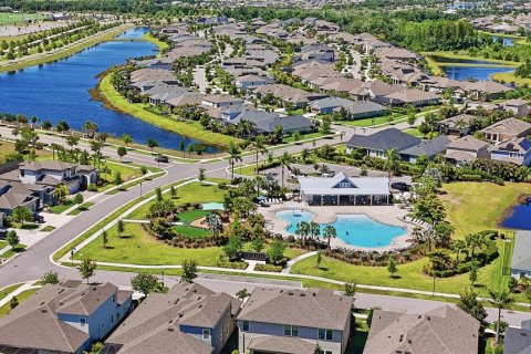 House in Apollo Beach, Florida 4 bedrooms, 186.73 sq.m. № 2148737 - photo 30