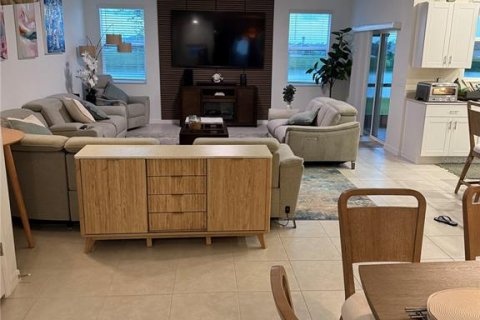 Adosado en alquiler en Parrish, Florida, 4 dormitorios, 229.1 m2 № 1894592 - foto 14