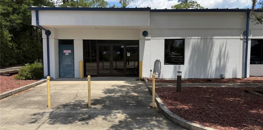 Immobilier commercial à Palm Coast, Floride № 2211675