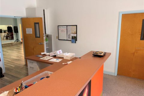Immobilier commercial à louer à Palm Coast, Floride № 2211675 - photo 4