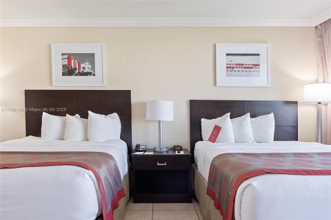 Condo in Sunny Isles Beach, Florida № 1980326 - photo 21