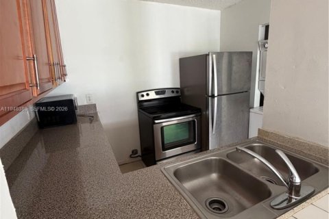 Apartment in Fort Lauderdale, Florida 2 bedrooms, 91.04 sq.m. № 2004381 - photo 6