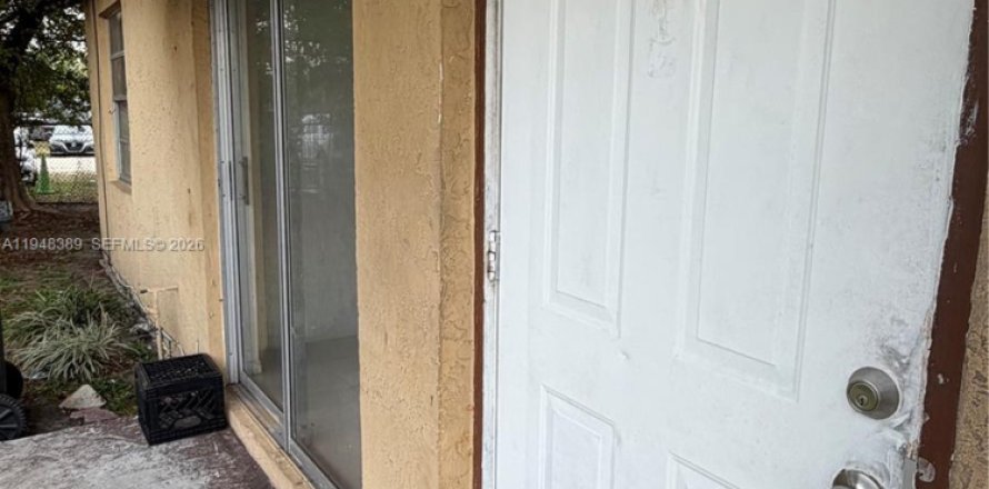 Apartment in Fort Lauderdale, Florida 2 bedrooms, 91.04 sq.m. № 2004381