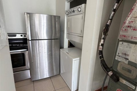 Apartment in Fort Lauderdale, Florida 2 bedrooms, 91.04 sq.m. № 2004381 - photo 3