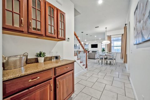 House in Orlando, Florida 4 bedrooms, 303.98 sq.m. № 1786457 - photo 15