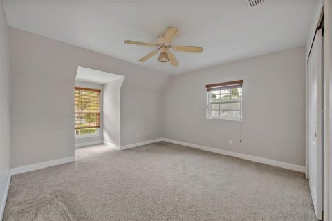 House in Orlando, Florida 4 bedrooms, 303.98 sq.m. № 1786457 - photo 29