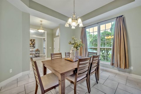 House in Orlando, Florida 4 bedrooms, 303.98 sq.m. № 1786457 - photo 17