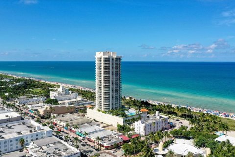 Condominio en alquiler en Miami Beach, Florida, 15.98 m2 № 1938109 - foto 23