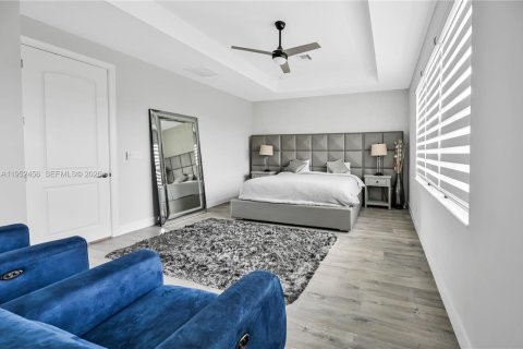 Casa en alquiler en Coral Springs, Florida, 5 dormitorios, 285.86 m2 № 2008011 - foto 16