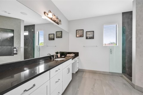 Casa en alquiler en Coral Springs, Florida, 5 dormitorios, 285.86 m2 № 2008011 - foto 19