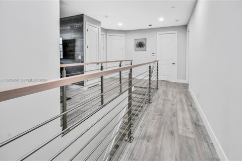 Casa en alquiler en Coral Springs, Florida, 5 dormitorios, 285.86 m2 № 2008011 - foto 11