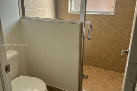 Touwnhouse à louer à Plantation, Floride: 3 chambres, 161.84 m2 № 1987579 - photo 19