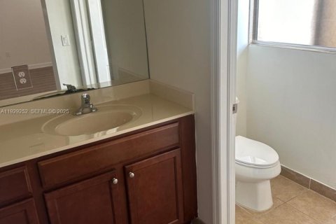 Touwnhouse à louer à Plantation, Floride: 3 chambres, 161.84 m2 № 1987579 - photo 21