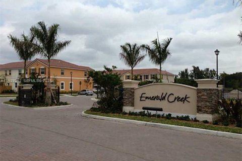 Touwnhouse à louer à Plantation, Floride: 3 chambres, 161.84 m2 № 1987579 - photo 3