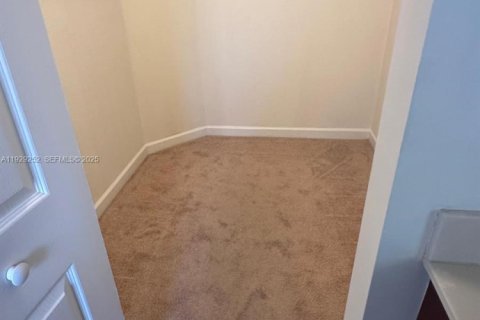 Touwnhouse à louer à Plantation, Floride: 3 chambres, 161.84 m2 № 1987579 - photo 20