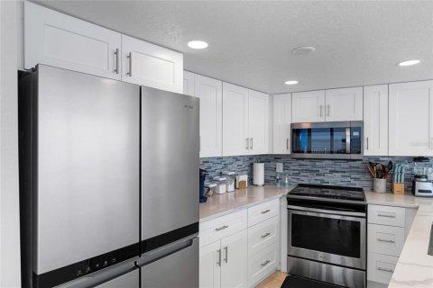 Condo in Daytona Beach Shores, Florida, 3 bedrooms  № 1817272 - photo 13