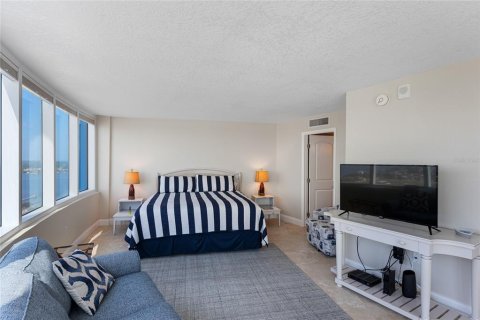Condo in Daytona Beach Shores, Florida, 3 bedrooms  № 1817272 - photo 15