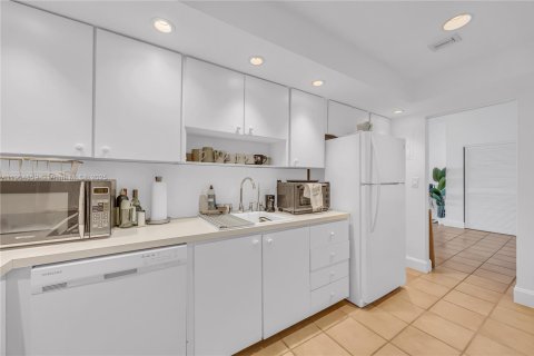 Купить кондоминиум в Корал-Гейблс, Флорида 1 спальня, 81.75м2, № 1956074 - фото 10