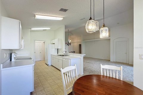 Купить виллу или дом в Клермон, Флорида 7 комнат, 126.63м2, № 1755282 - фото 15