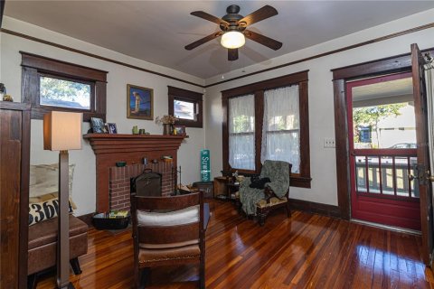 House in Tampa, Florida 3 bedrooms, 124.4 sq.m. № 2151091 - photo 8