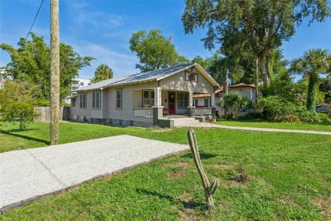 House in Tampa, Florida 3 bedrooms, 124.4 sq.m. № 2151091 - photo 2