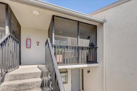 Condo in Clearwater, Florida, 2 bedrooms  № 2369366 - photo 5