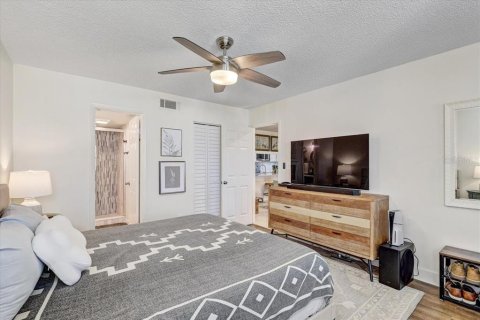 Condo in Clearwater, Florida, 2 bedrooms  № 2369366 - photo 22