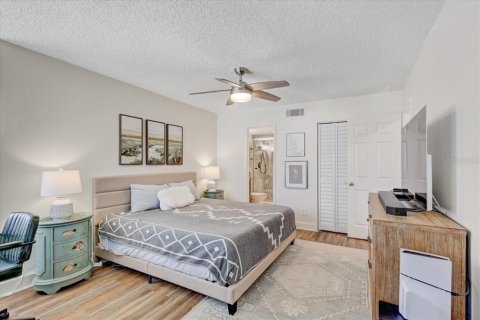 Condo in Clearwater, Florida, 2 bedrooms  № 2369366 - photo 23