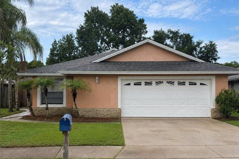 Villa ou maison à Winter Springs, Floride 5 chambres, 145.67 m2 № 2349203