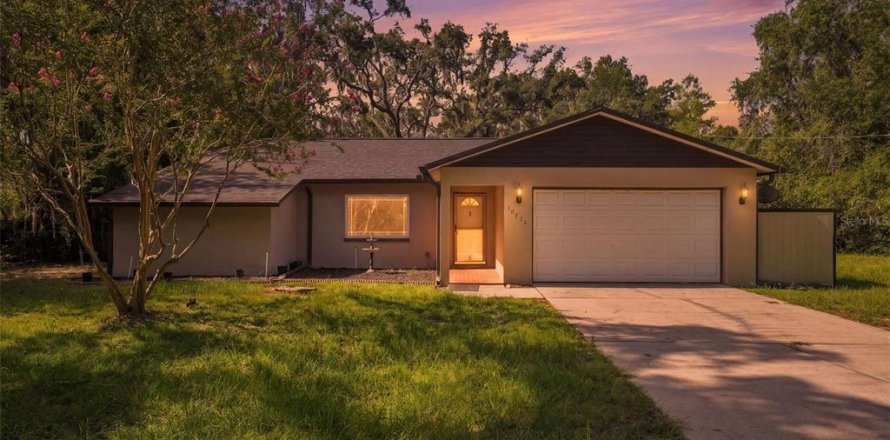 Villa ou maison à Brooksville, Floride 3 chambres, 140.56 m2 № 2258732