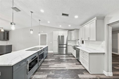 Villa ou maison à vendre à Brooksville, Floride: 3 chambres, 140.56 m2 № 2258732 - photo 11