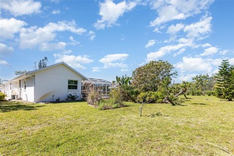 House in Englewood, Florida 4 bedrooms, 285.21 sq.m. № 1578184 - photo 28