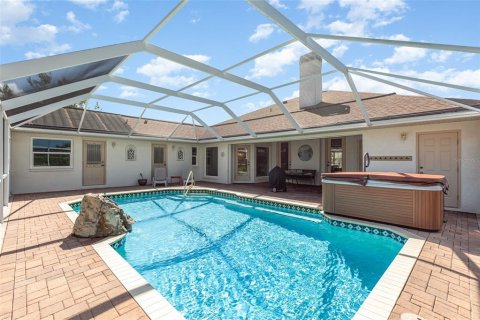 House in Englewood, Florida 4 bedrooms, 285.21 sq.m. № 1578184 - photo 24