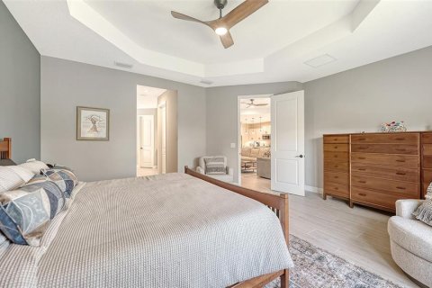 House in Sarasota, Florida 3 bedrooms, 216.83 sq.m. № 2093934 - photo 21