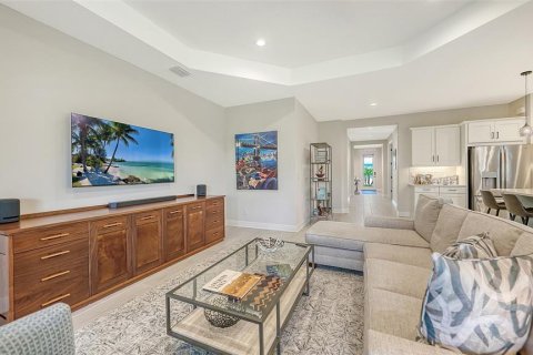 House in Sarasota, Florida 3 bedrooms, 216.83 sq.m. № 2093934 - photo 5