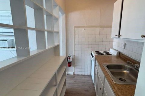 Villa ou maison à louer à Opa-locka, Floride: 1 chambre, 46.45 m2 № 2027784 - photo 5