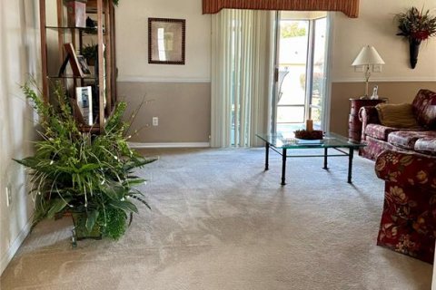 House in Summerfield, Florida 3 bedrooms, 152.08 sq.m. № 2421634 - photo 5